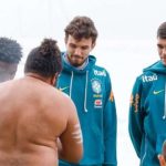 Imprensa australiana critica postura de jogadores da Seleção Brasileira em cerimônia de boas-vindas em Townsville