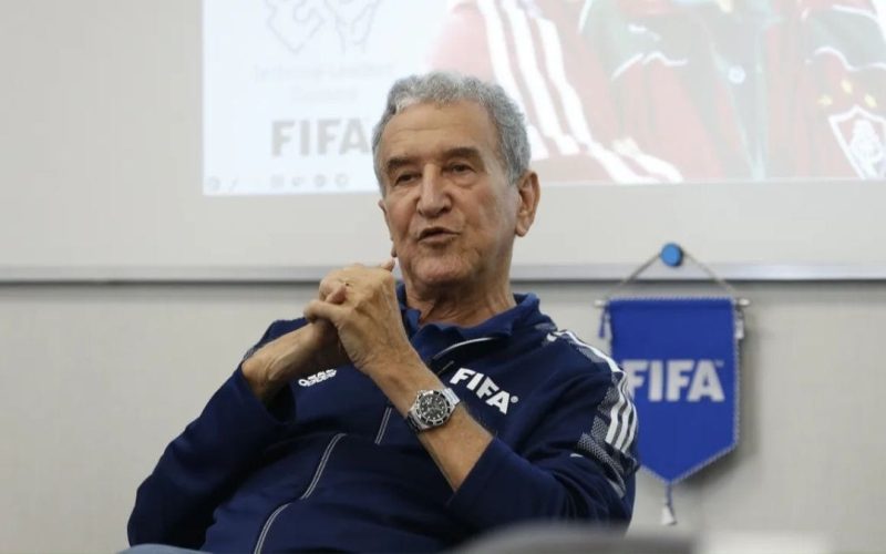 Carlos Alberto Parreira recebe alta após 80 dias de internação devido a complicações pulmonares