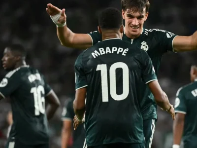 Real Madrid sofre, mas vence Elche com gol de Espí no último minuto em La Liga