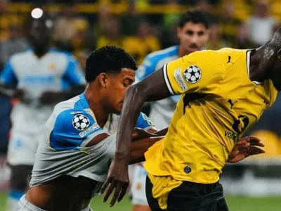 Borussia Dortmund marca vitória dramática sobre Villarreal na estreia da Champions League