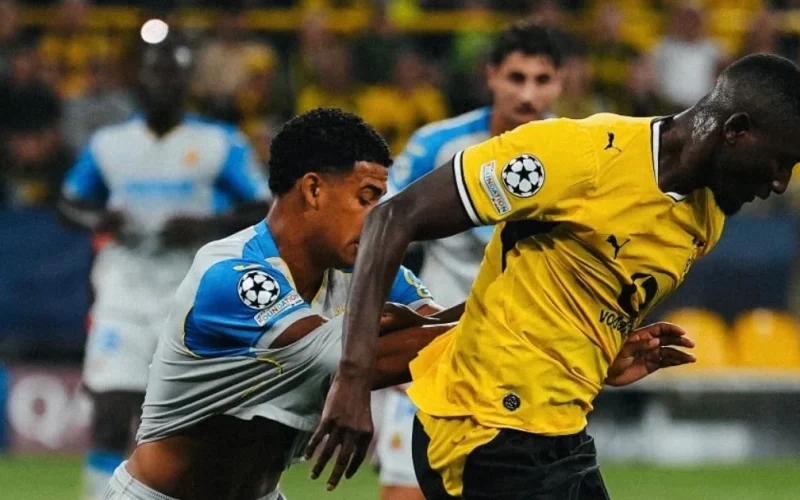 Borussia Dortmund marca vitória dramática sobre Villarreal na estreia da Champions League