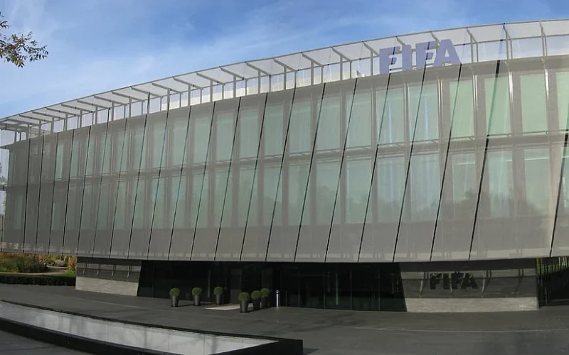 Ligas europeias pressionam FIFA por reformas profundas e maior transparência nas decisões do futebol mundial