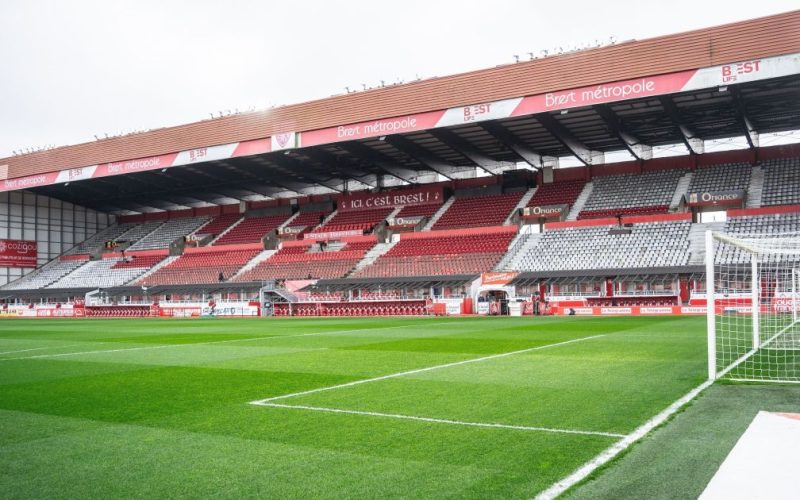 Brest enfrenta PSG em busca da primeira vitória na Ligue 1: horário e onde assistir ao jogo