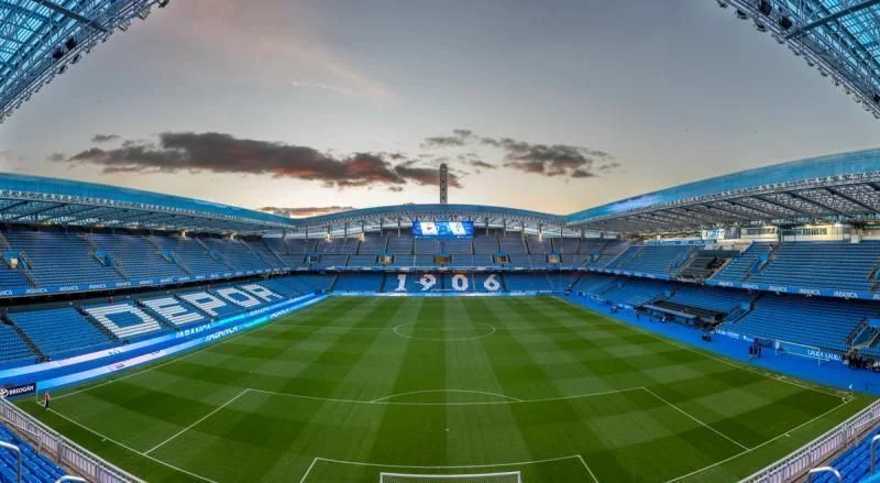 Deportivo A Coruña enfrenta Real Betis em duelo da 7ª rodada de LaLiga; saiba onde assistir