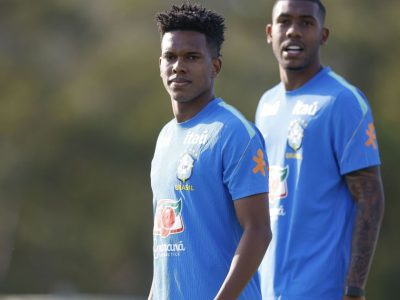 Ancelotti inicia reformulação na Seleção Brasileira: média de idade cai para 24,5 anos com convocação de jovens talentos