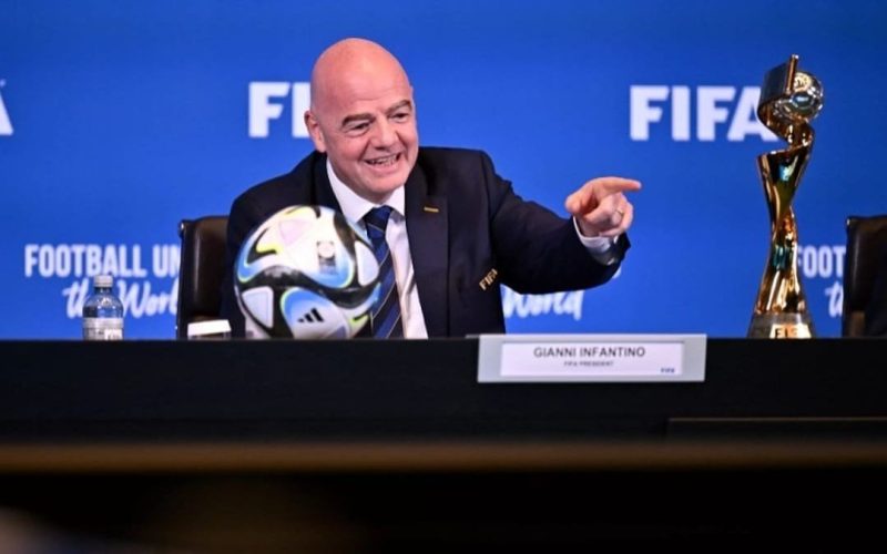 Fifa inova e traz VAR ao estádio para jogo entre França e Marrocos nas quartas da Copa do Mundo