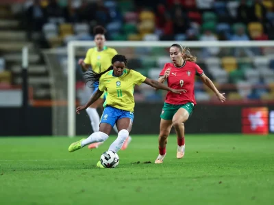 Vendas do futebol feminino crescem 19% e Brasil alcança recorde histórico no mercado