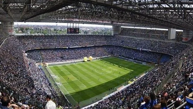 Milan e Benfica se enfrentam na Europa League: saiba horário e onde assistir ao jogo