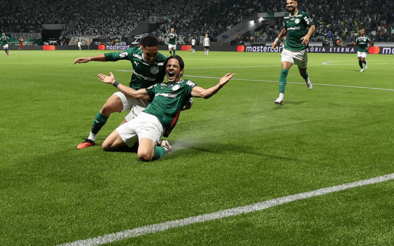 Palmeiras faz 1 a 0 na LDU com gol inédito de Agustín Giay e joga pelo empate na volta das quartas da Libertadores