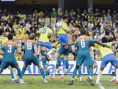 Brasil enfrenta Austrália em amistoso às 7h no Suncorp Stadium, buscando evolução para a Copa de 2030