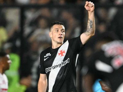 Vasco elimina Santa Fe e garante vaga na semifinal da Copa Sul-Americana após 15 anos