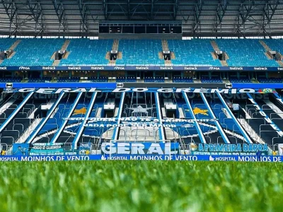 Grêmio e Vasco se enfrentam em duelo decisivo pela fuga do rebaixamento no Brasileirão