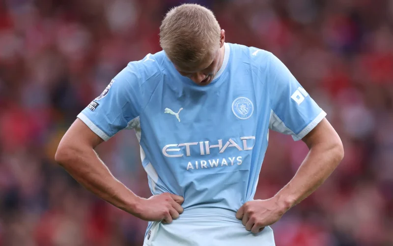 Manchester City é considerado culpado em 114 das 115 acusações de infrações financeiras; possíveis sanções incluem perda de títulos e até descenso