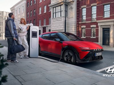 Hyundai se torna parceira oficial da UEFA Champions League até 2031 e aposta na eletrificação com o modelo IONIQ 3