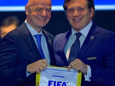 Uefa mantém boicote à Fifa, enquanto Conmebol opta pela neutralidade em meio à polêmica