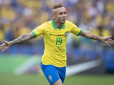Everton Cebolinha perto de definir futuro no Flamengo antes do fechamento da janela de transferências