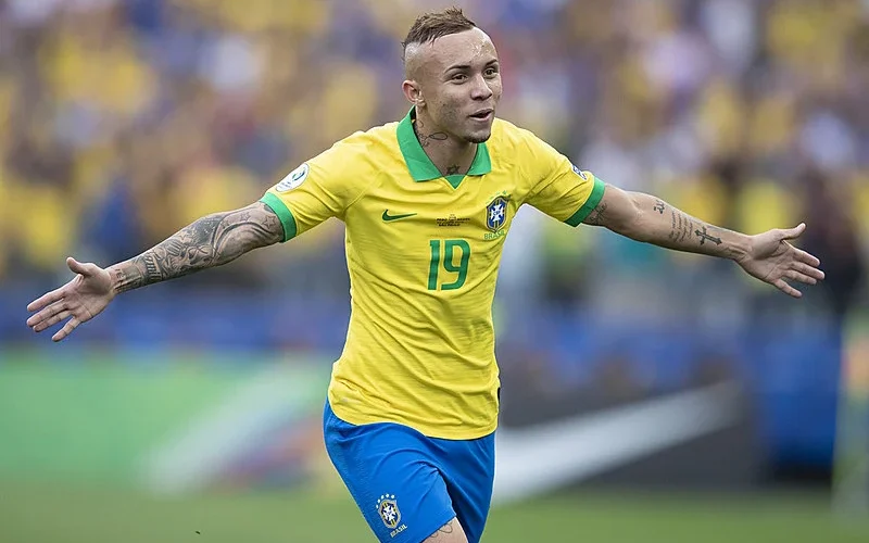 Everton Cebolinha perto de definir futuro no Flamengo antes do fechamento da janela de transferências