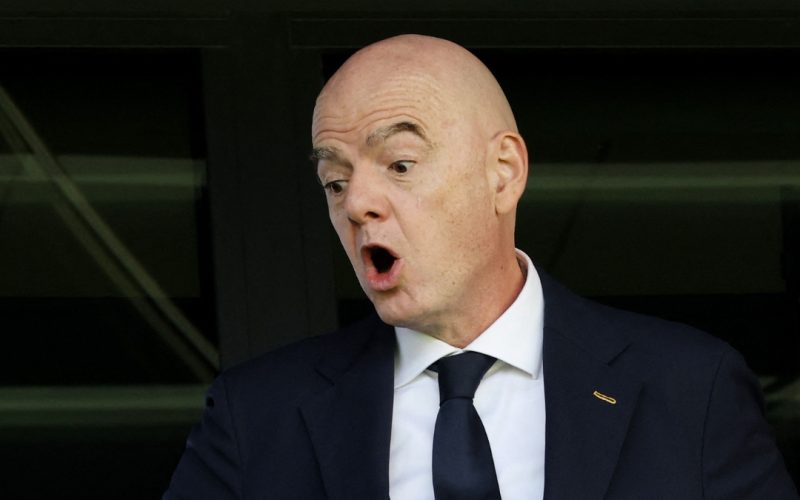França retira apoio a Infantino na Fifa e propõe reforma na governança do futebol mundial
