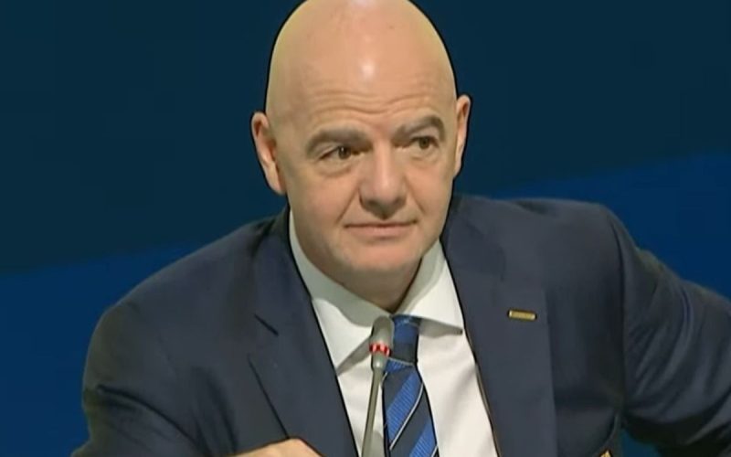 Infantino sob pressão: Fifa revisa governança após críticas sobre propostas de privatização