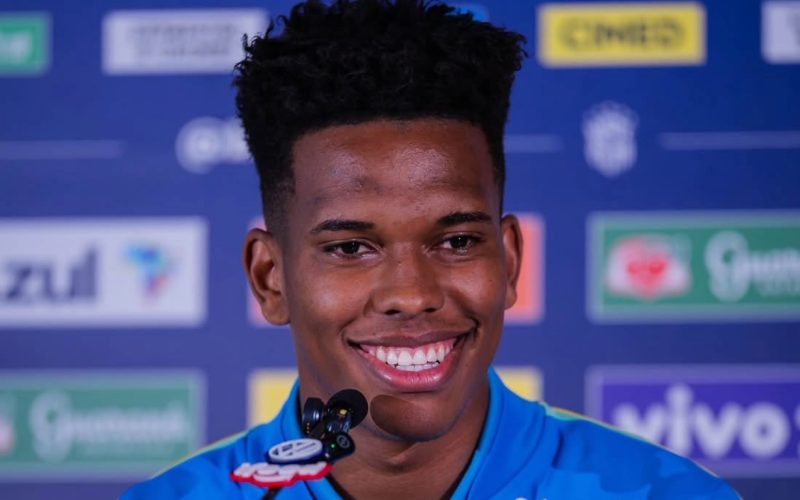 Estêvão é convocado para a Seleção Brasileira após 10 meses fora e mira amistosos contra Austrália e Índia