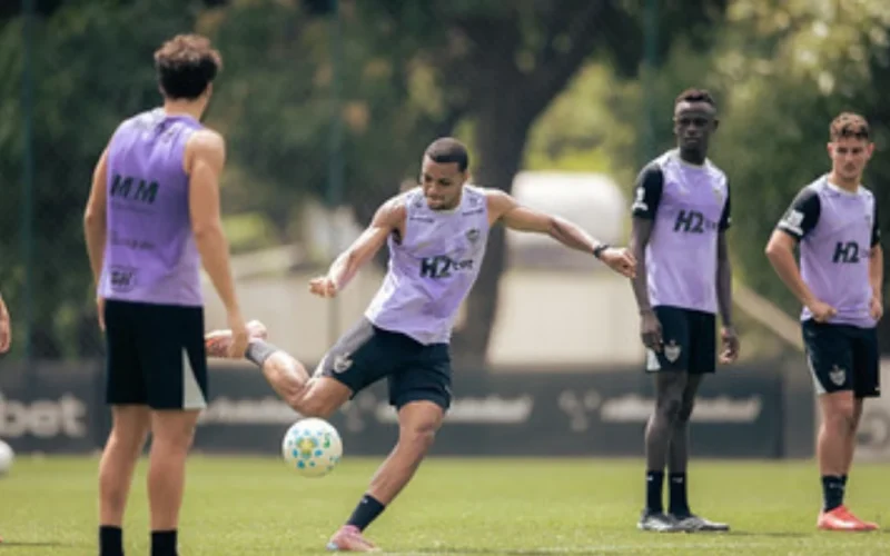 Atlético-MG busca manter boa fase contra a Chapecoense lanterna do Brasileirão neste sábado