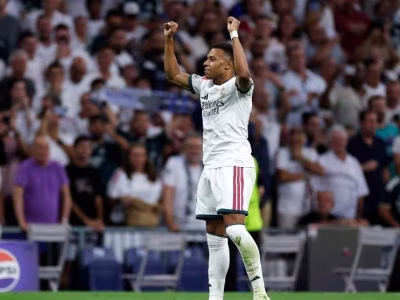 Mbappé marca na Champions e se iguala a Raúl como quinto maior artilheiro da história