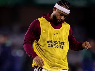 Corinthians vê em Memphis Depay uma chance de impulsionar receitas através de marketing, diz Marcelo Paz