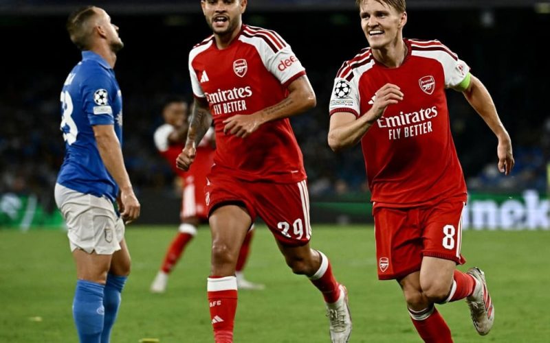 Arsenal começa a Champions League com vitória sobre o Napoli fora de casa