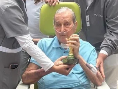 Carlos Alberto Parreira recebe alta após 80 dias internado e agradece apoio emocional recebido