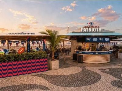 New England Patriots abre quiosque temático em Copacabana antes do histórico jogo da NFL no Rio