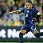 Raphinha é cortado da Seleção Brasileira por edema na coxa e desfalca amistoso contra a Índia