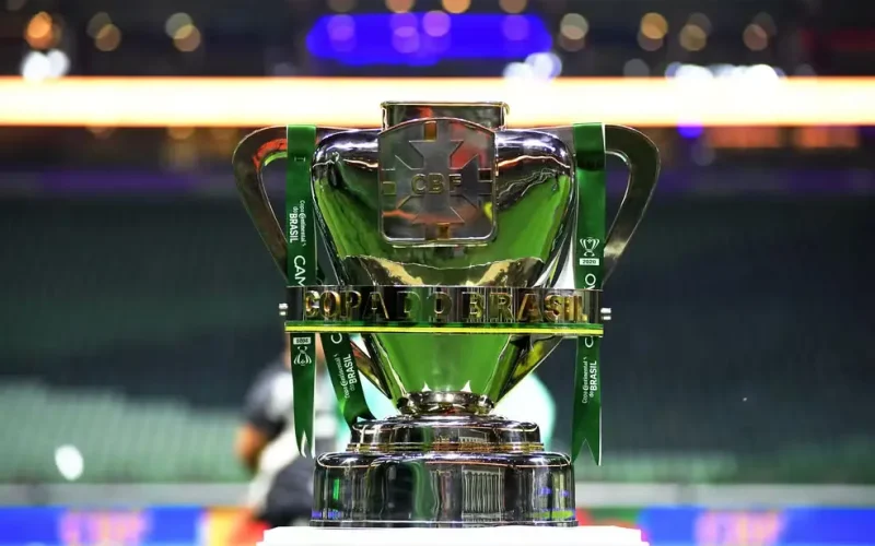 Semifinais da Copa do Brasil: Palmeiras enfrenta Vasco e Grêmio duela com Atlético Mineiro em novembro