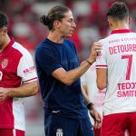 Ex-técnicos brasileiros lideram Ligue 1 após mau começo do PSG