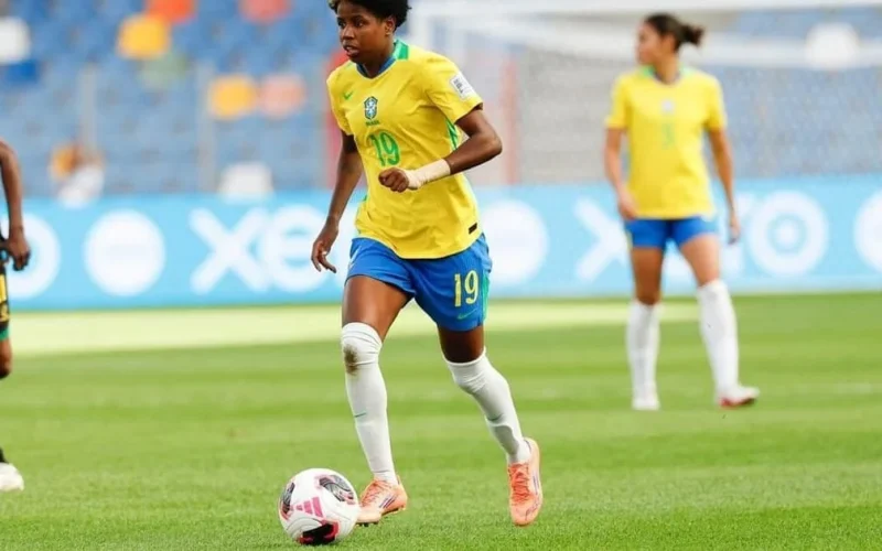 Tainá Santos se destaca na seleção feminina que busca avançar no mata-mata da Copa do Mundo Sub-20