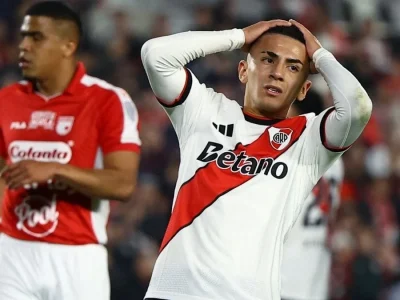 River Plate amarga nova eliminação na Sul-Americana e vê técnico na corda bamba após altos investimentos