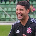 Thiago Neves encerra passagem como técnico do sub-20 do Bangu após seis meses à frente da equipe