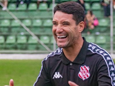Thiago Neves encerra passagem como técnico do sub-20 do Bangu após seis meses à frente da equipe
