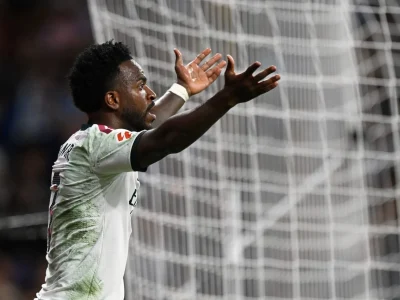 Vini Jr. é o jogador mais caçado da Europa, revela levantamento sobre faltas sofridas e discrepâncias na Penalty em LaLiga