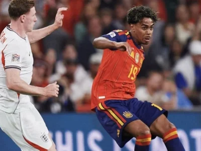 Espanha leva a melhor em jogo emocionante contra a Inglaterra na Nations League e lidera grupo A3