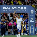 Ronaldinho Gaúcho retorna ao futebol profissional em partida do Ravenna no Campeonato Italiano após mais de uma década afastado