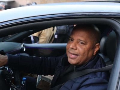 Justiça autoriza penhora de bens de Marcelinho Carioca em caso ligado à morte de adolescente em 1998