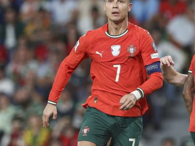 Rafael Leão assume a camisa 7 de Portugal contra a Dinamarca após saída de Cristiano Ronaldo