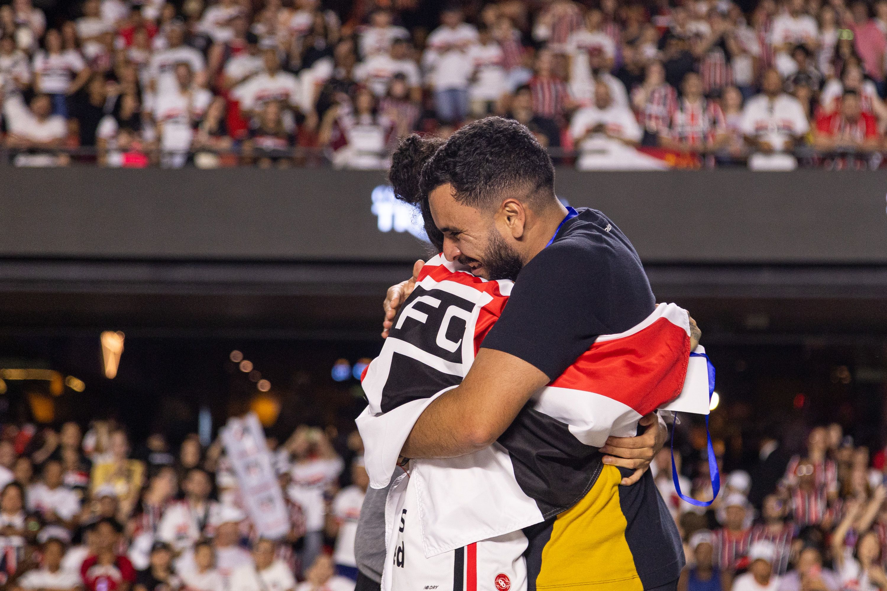 São Paulo faz história ao conquistar o Brasileirão Feminino A1 diante de recorde de público no MorumBIS