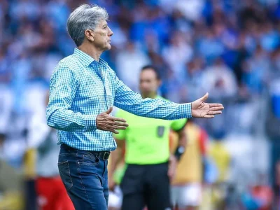 Renato Gaúcho critica Luis Castro e destaca evolução do Grêmio em meio a luta contra rebaixamento