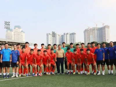 Federação Vietnamita de Futebol prepara seleção sub-17 para Copa do Mundo com treinamentos no exterior e amistosos na Coreia do Sul