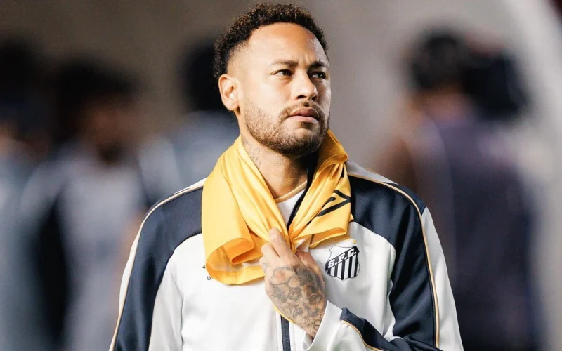 Declan Rice elogia Neymar e afirma que craque jogaria fácil na Premier League