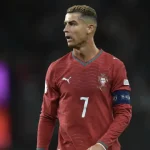 Cristiano Ronaldo é suspenso por 30 dias e multado após deixar seleção sem autorização