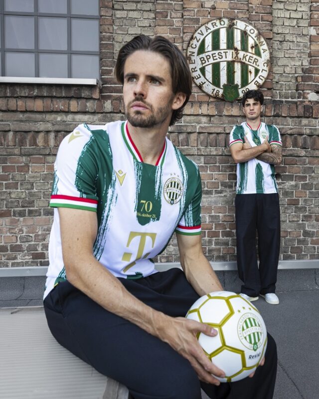 Ferencvárosi TC lança uniforme especial em homenagem aos 70 anos da Revolução Húngara Camisa especial 56 anos Ferencvárosi 2026