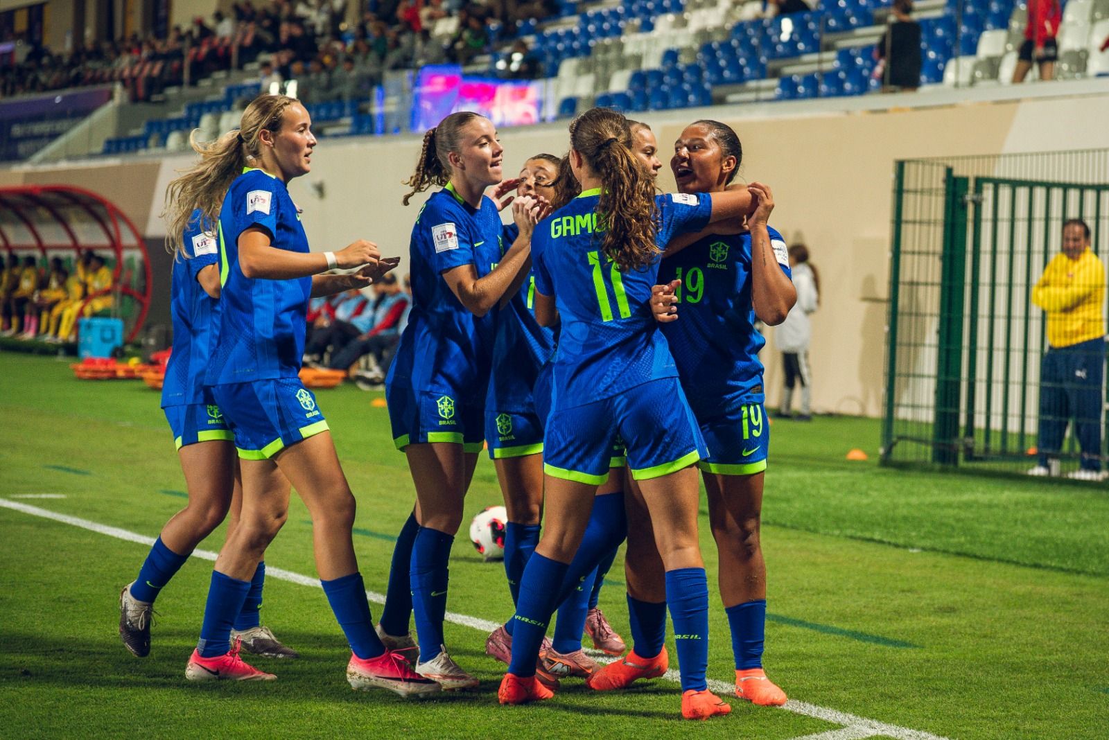 Kaillany Ranifah marca o gol de empate.