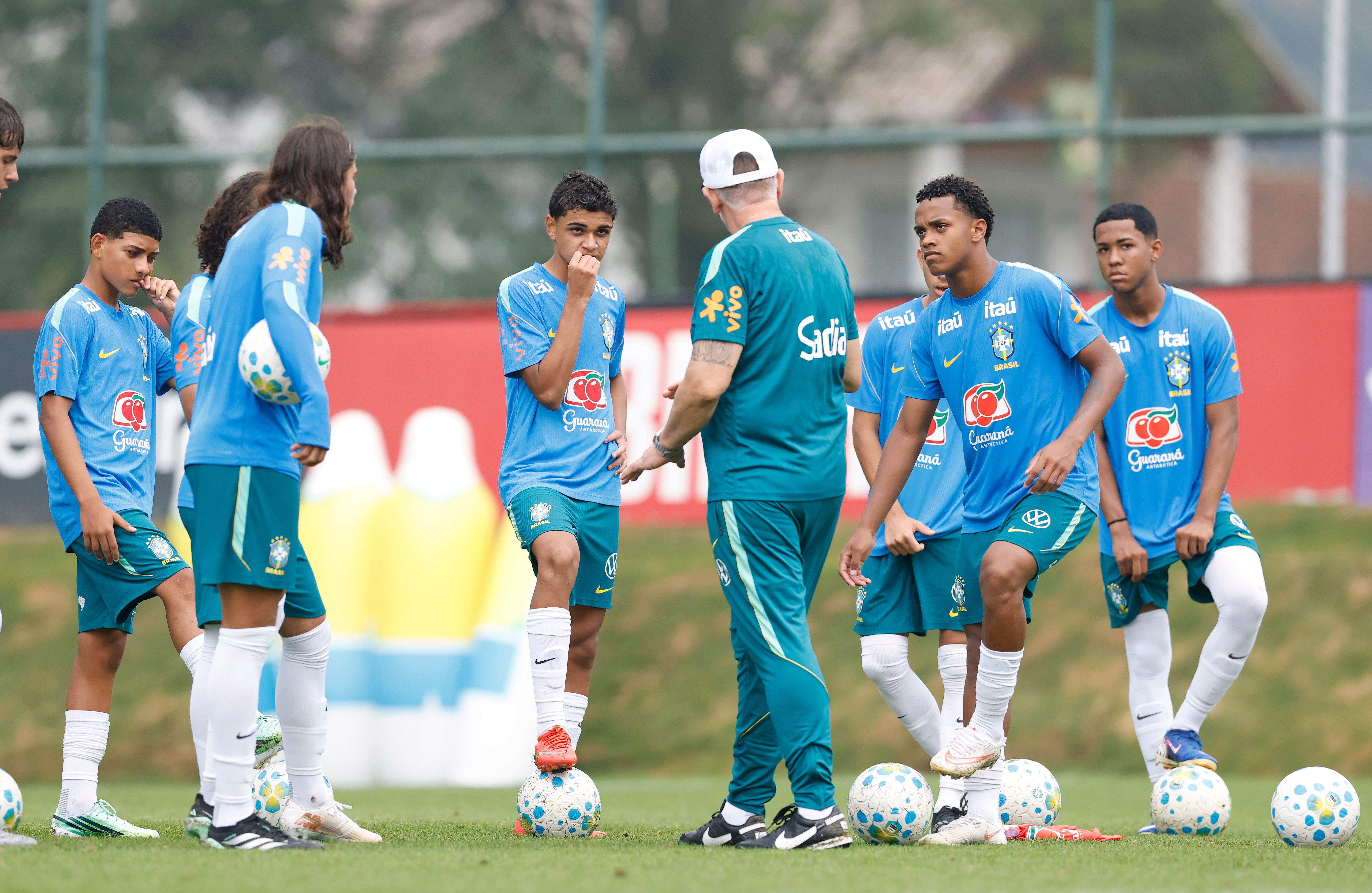 Brasil Sub-15 estreia no Mundial enfrentando Guiné-Bissau em Baku neste sábado